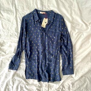 Women’s button up shirt NWT, sz. L